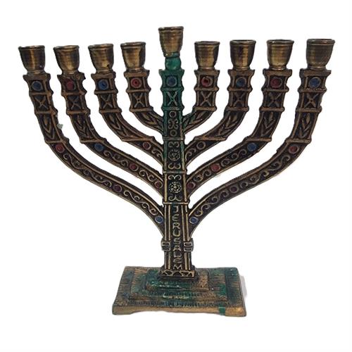 חנוכיית פליז יצוקה וינטג' – JERUSALEM