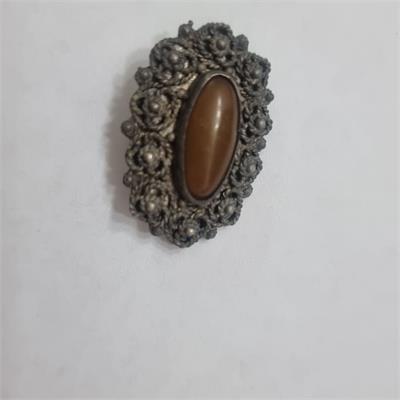 סיכת כסף חתומה 'בצלאל ירושלים'