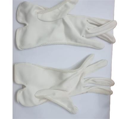 כפפות וינטג' בצבע לבן אלגנטיות