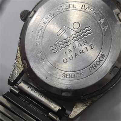 שעון יד וינטג’ VEGA