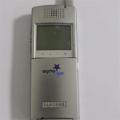 טלפון סלולרי וינטג’ Samsung מתקפל