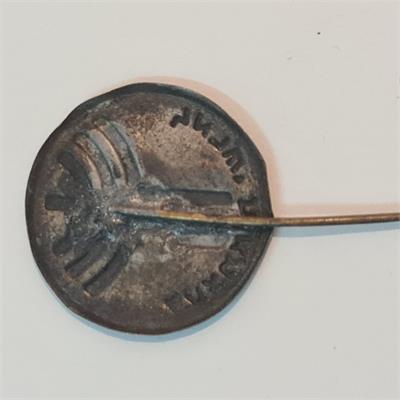 סיכת מתכת מקורית לציון 15 שנה לעצמאות מדינת ישראל