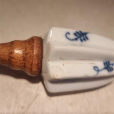 מסחטת לימון וינטג' מעוצבת – חרסינה ועץ