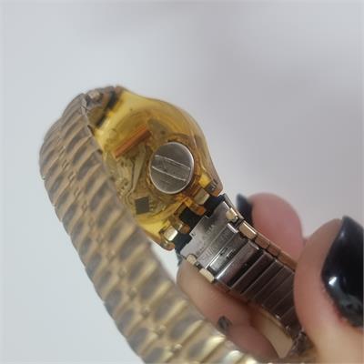 שעון וינטג של סוואטש דגם Flex Lady Rose