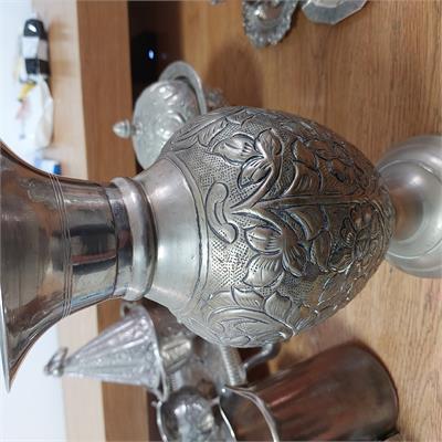 כד/אגרטל מתכת מכויר בסגנון מזרחי