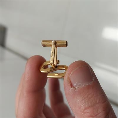 חפת זהב 14 קראט יחיד בעיצוב אות S