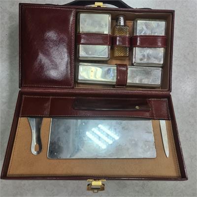 סט טיפוח ונסיעות וינטג’ לגבר