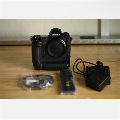 מצלמת דגל ללא מראה Nikon Z9