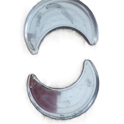 קופסת פח וינטג' בצורת ירח - MARKUS & WALSH