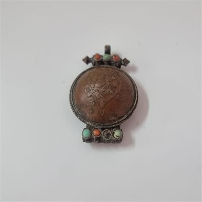 תליון "גאו" (Gau) טיבטי נדיר – קמע הגנה בנסיעות ובחיי היום-יום בעבודת יד