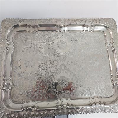 מגש הגשה מלבני מצופה כסף בסגנון ויקטוריאני/רוקוקו