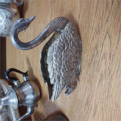 ברבור נוי ממתכת מצופה כסף