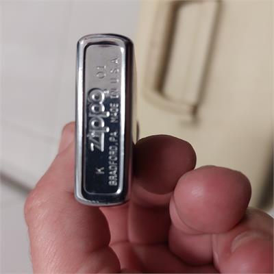 מצת בסגנון זיפו ממתכת מוברשת