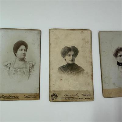 גלויות נשים מסטודיו פולניים עתיקים בין מלחמות עולם