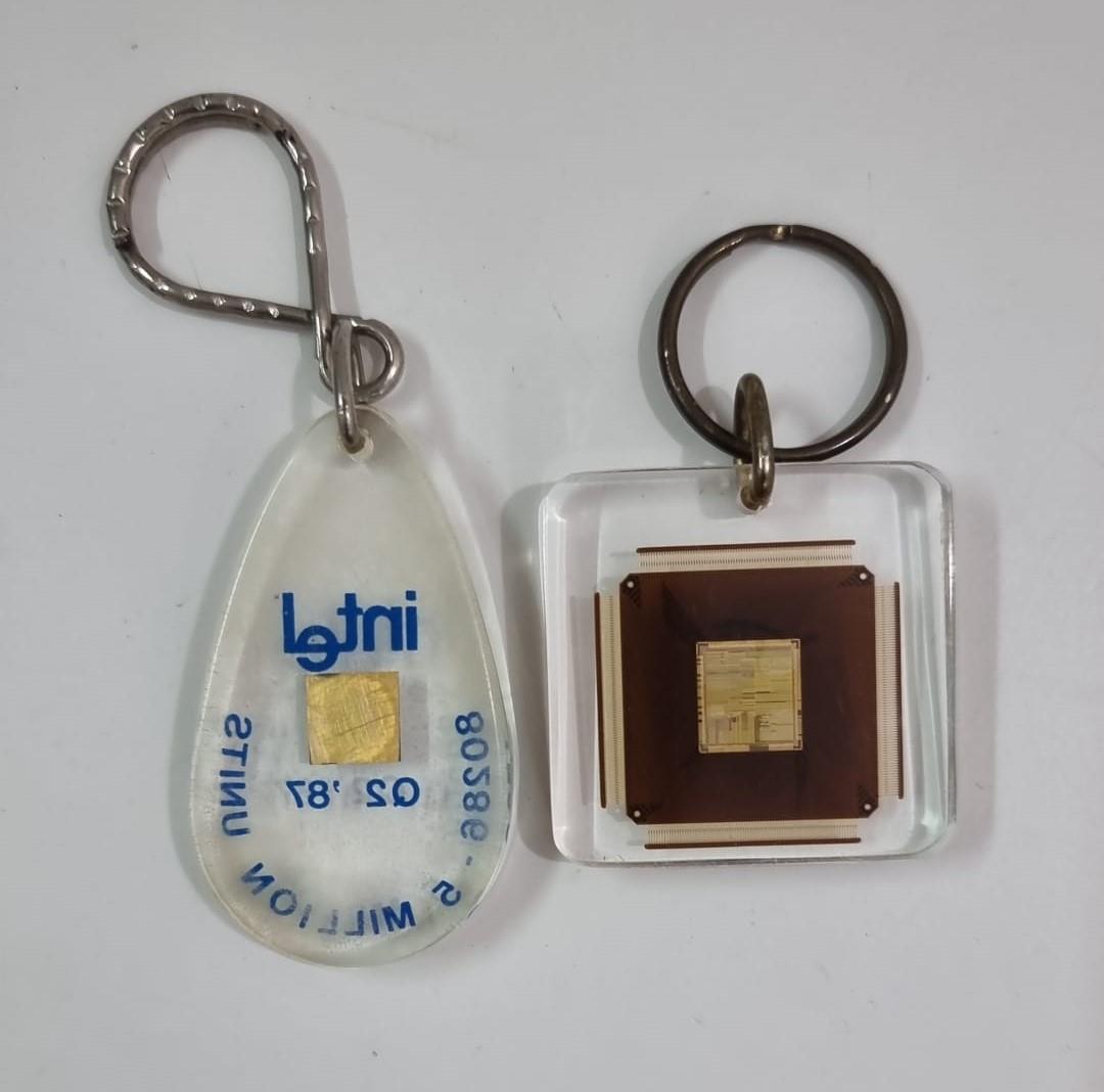 מחזיקי מפתחות נדירים של אינטל