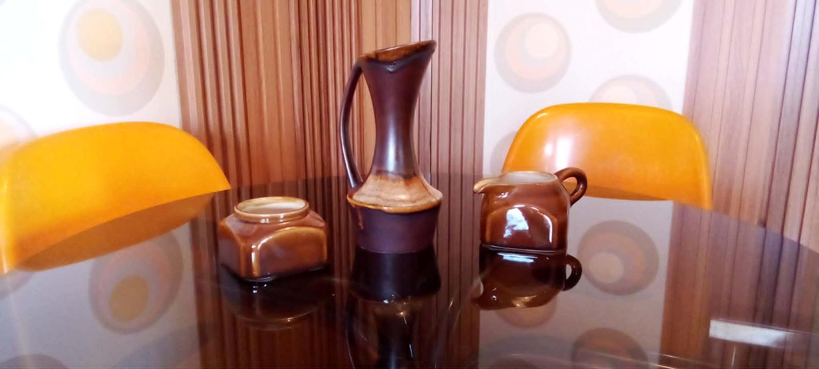 סט כלי קרמיקה של בית היוצר