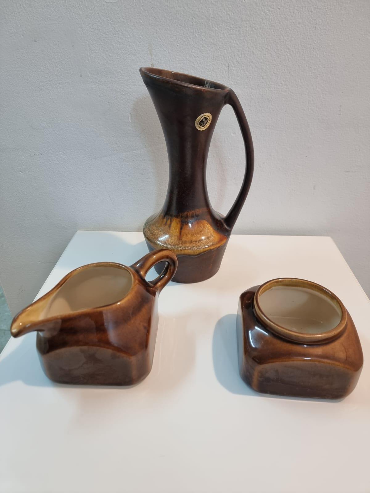 סט כלי קרמיקה של בית היוצר